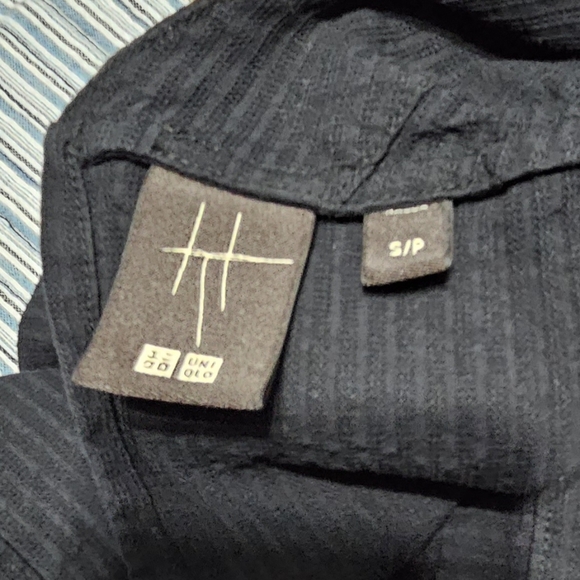 Black Uniqlo Longsleeve Dress - Picture 2 of 3